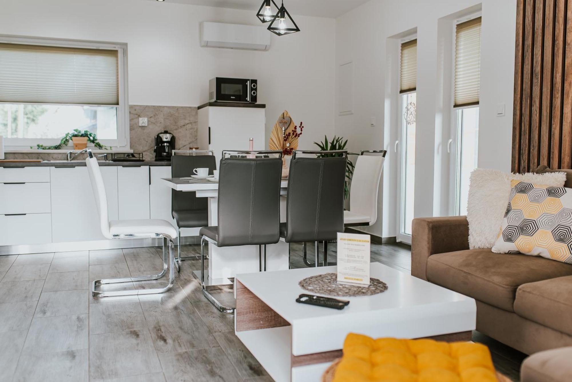 Apartamenty Las Zator Buitenkant foto
